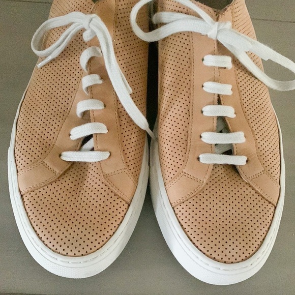 Common Projects Tan Perforated Achilles Low Sneakers Suede camel color 39 9 - Picture 10 of 16